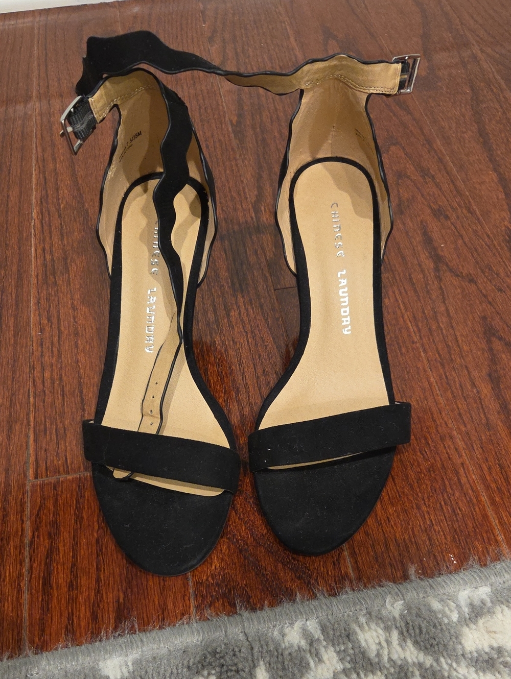 Chinese Laundry Black Wavy Ankle-Strap Sandals